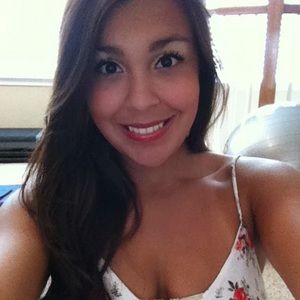 Meet your Posher, Amanda